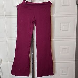 Athleta Burgundy Pants Size Small NWOT
